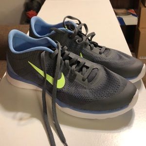 Nike Tennis Shoes BNIB Never Worn!